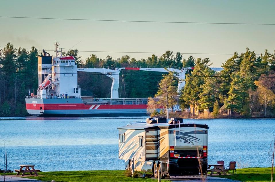 Swan Bay Resort - 1000 Islands Premier Rv Park & Marina Александрия-Бей Экстерьер фото
